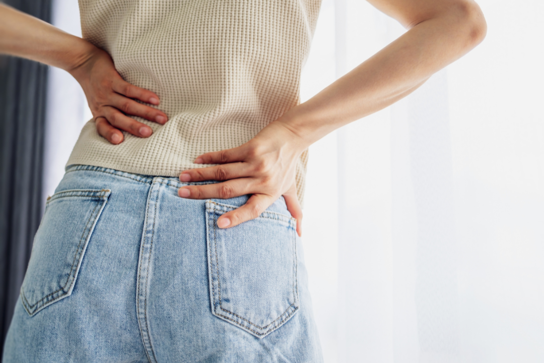 骨盤の歪みに悩む女性